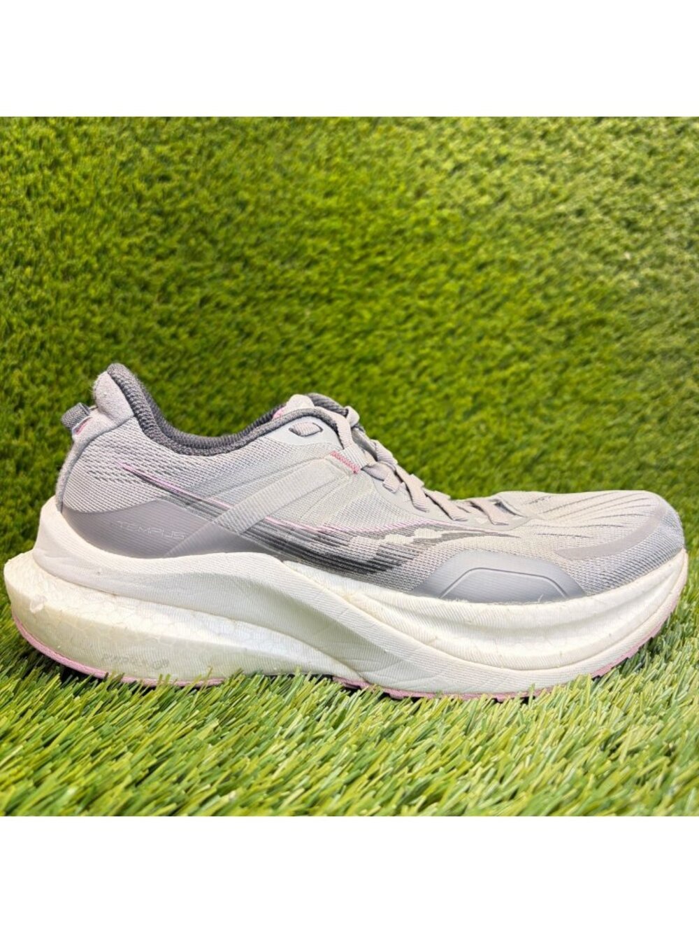 Saucony Tempus Alloy Quartz Womens Size 8 Gray White Pink Running Shoes Sneakers